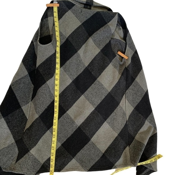 Talia swing style plaid vest - Picture 11 of 12